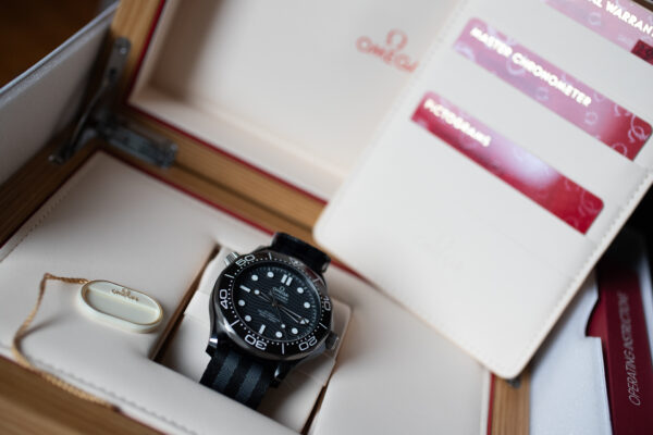 OMEGA Seamaster Diver 300M Ceramic 210.92.44.20.01.002 Box Shot