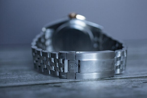 TUDOR Black Bay Harrods 175th Anniversary M7941A1A3NU Clasp Shot