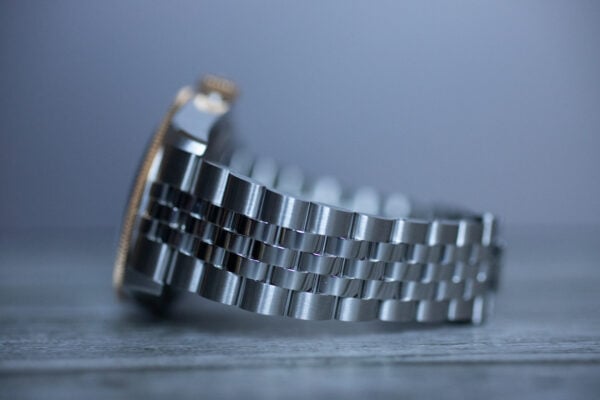 TUDOR Black Bay Harrods 175th Anniversary M7941A1A3NU Right Side Shot