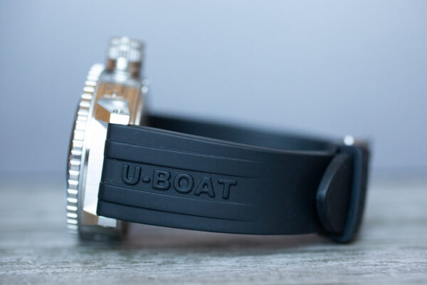 U-BOAT Sommerso Ceramic Bordeaux Watch 9521 Right Side Shot
