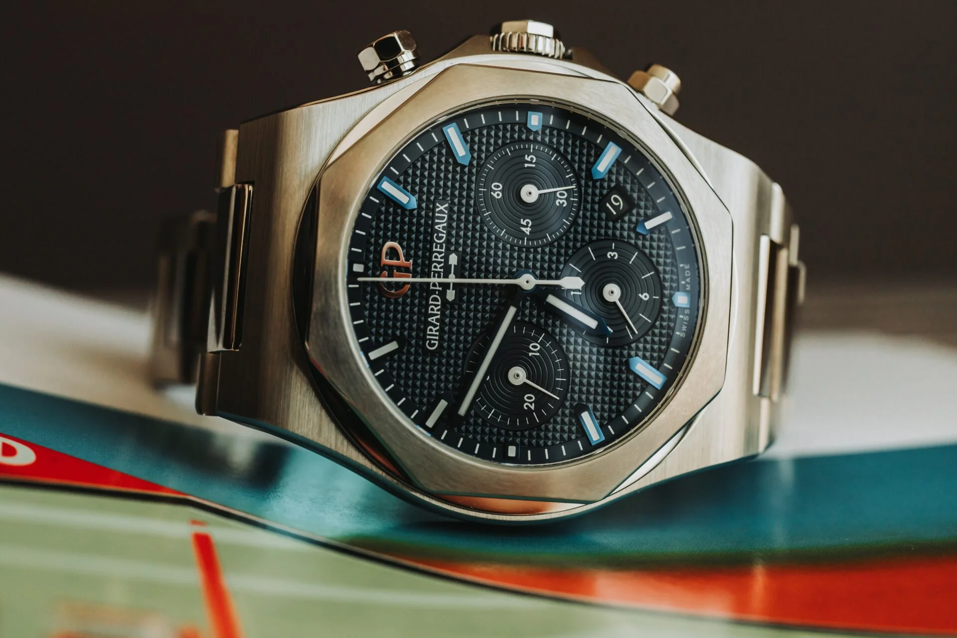 Girard-Perregaux Laureato Chronograph Blue Dial | Pre-Owned Girard-Perregaux Watches