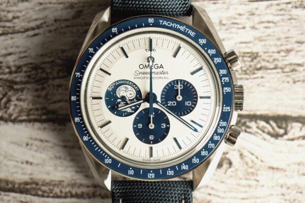 OMEGA Speedmaster Silver Snoopy Award 50th Anniversary Watch 310.32.42.50.02.001