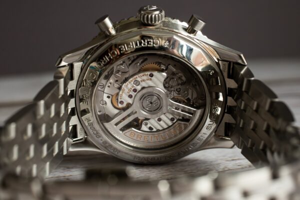 Breitling Navitimer B01 Chronograph 43 Green AB0138 Caseback Shot