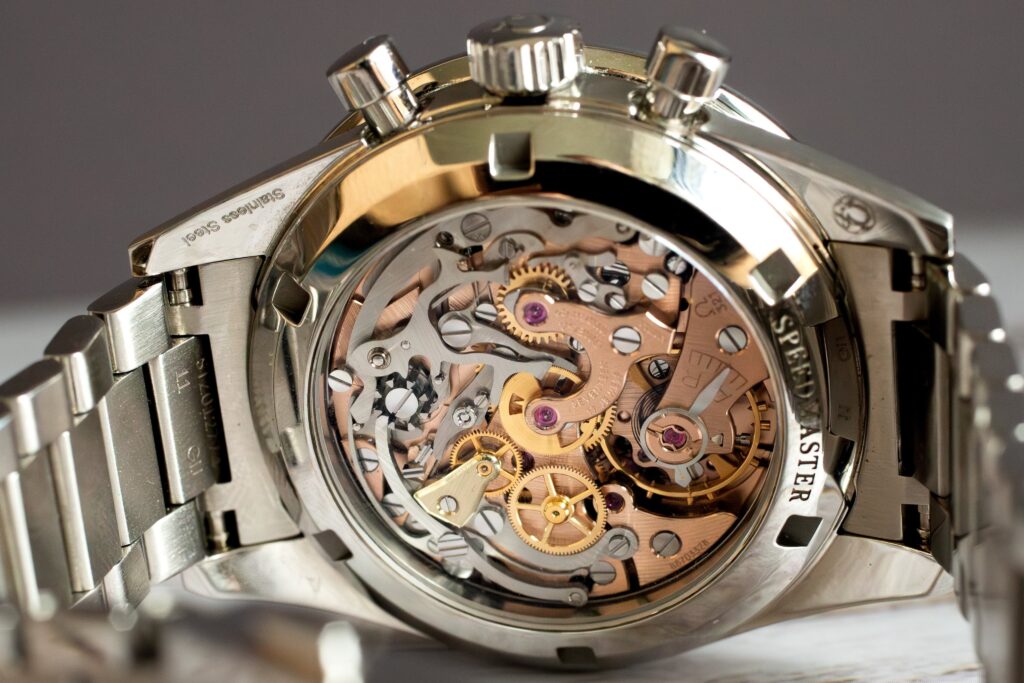 OMEGA Speedmaster Calibre 321 Ed White Caseback Shot