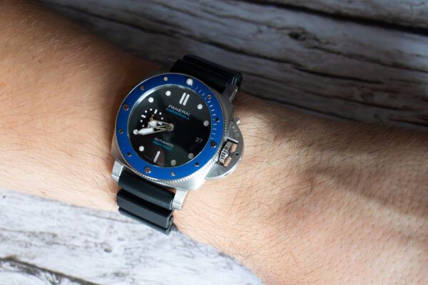 Panerai Submersible Azzurro PAM01209 Wrist Shot