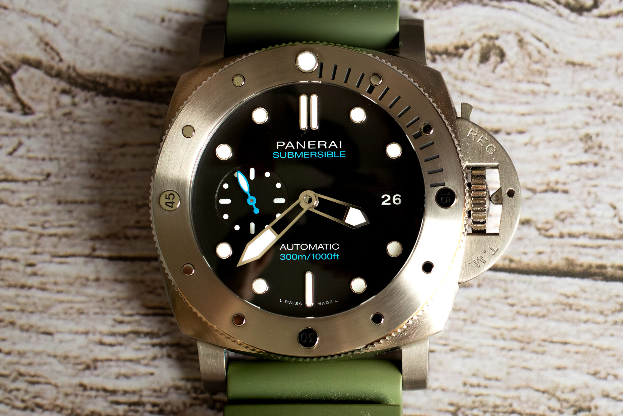 Panerai Submersible Titanio PAM02305