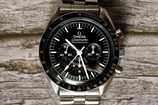 OMEGA Speedmaster Moonwatch Hesalite