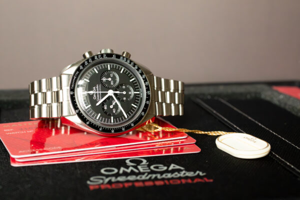 OMEGA Speedmaster Moonwatch Hesalite