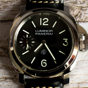 Panerai Luminor Logo Black PAM01084