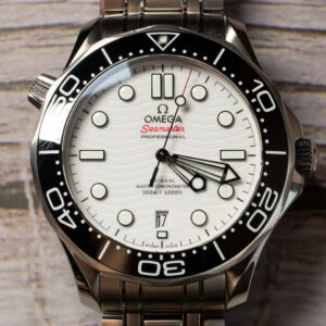 OMEGA Seamaster Diver 300M White 210.30.42.20.04.001 at MVS Watches