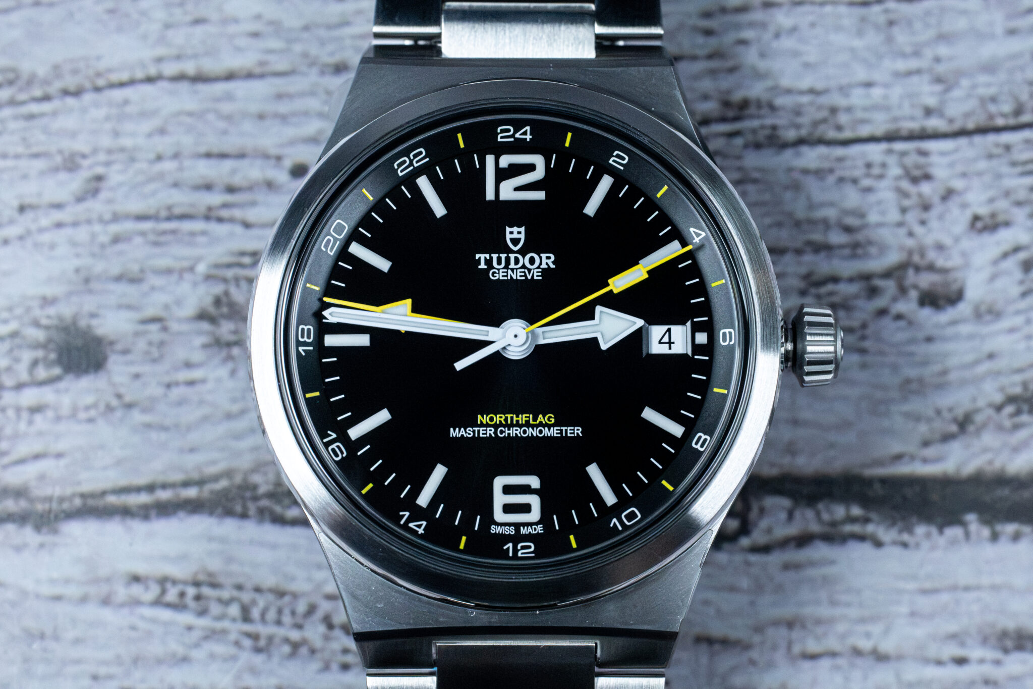 tudor-north-flag-gmt-m9140g1a0u-0001