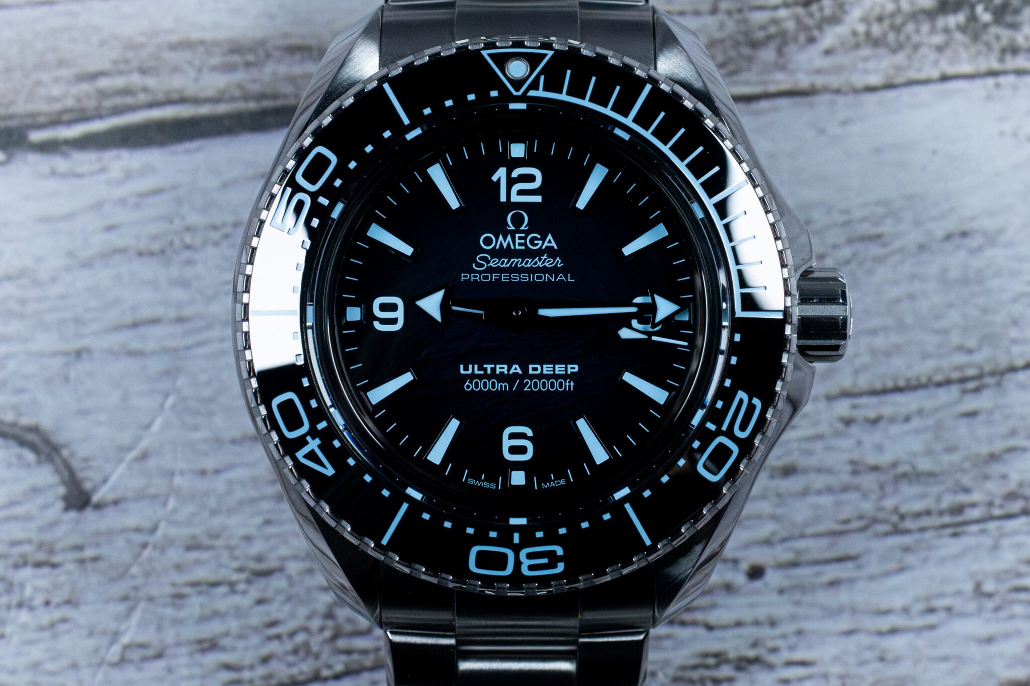 omega-seamaster-ultra-deep-summer-blue